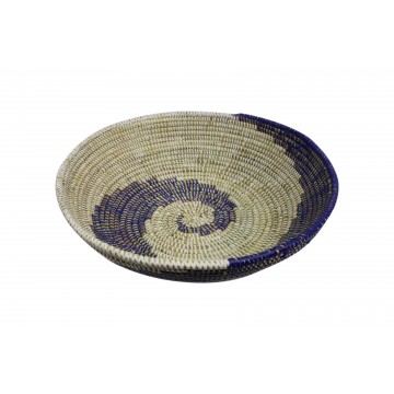africký košík - ošatka z pletených palmových listů