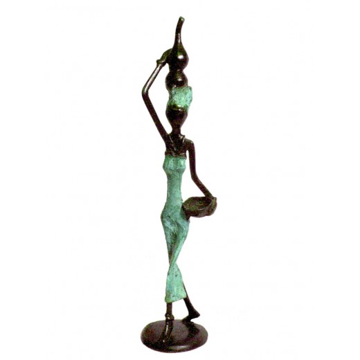 Bronzová soška - žena s mísou a džbánem
