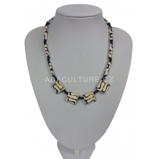 elegantni-damsky-nahrdelnik-z-kosti-a-skla-africka-tradice
