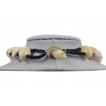 nahdelnik-prirodni-musle-kauri-cerne-koralky-boho-etno-burkina-faso